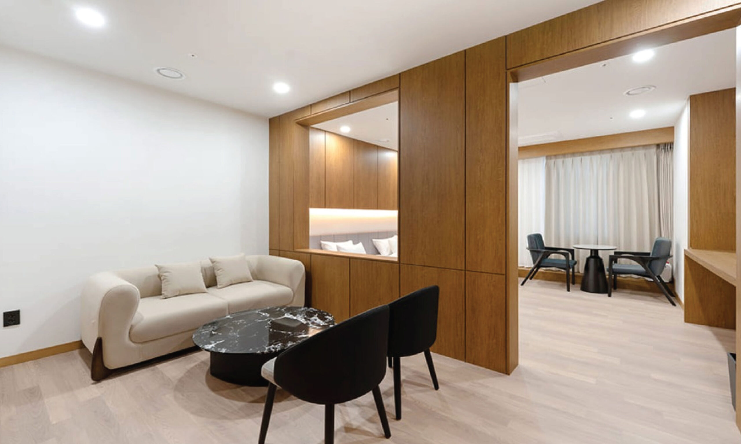 ROOM b-68