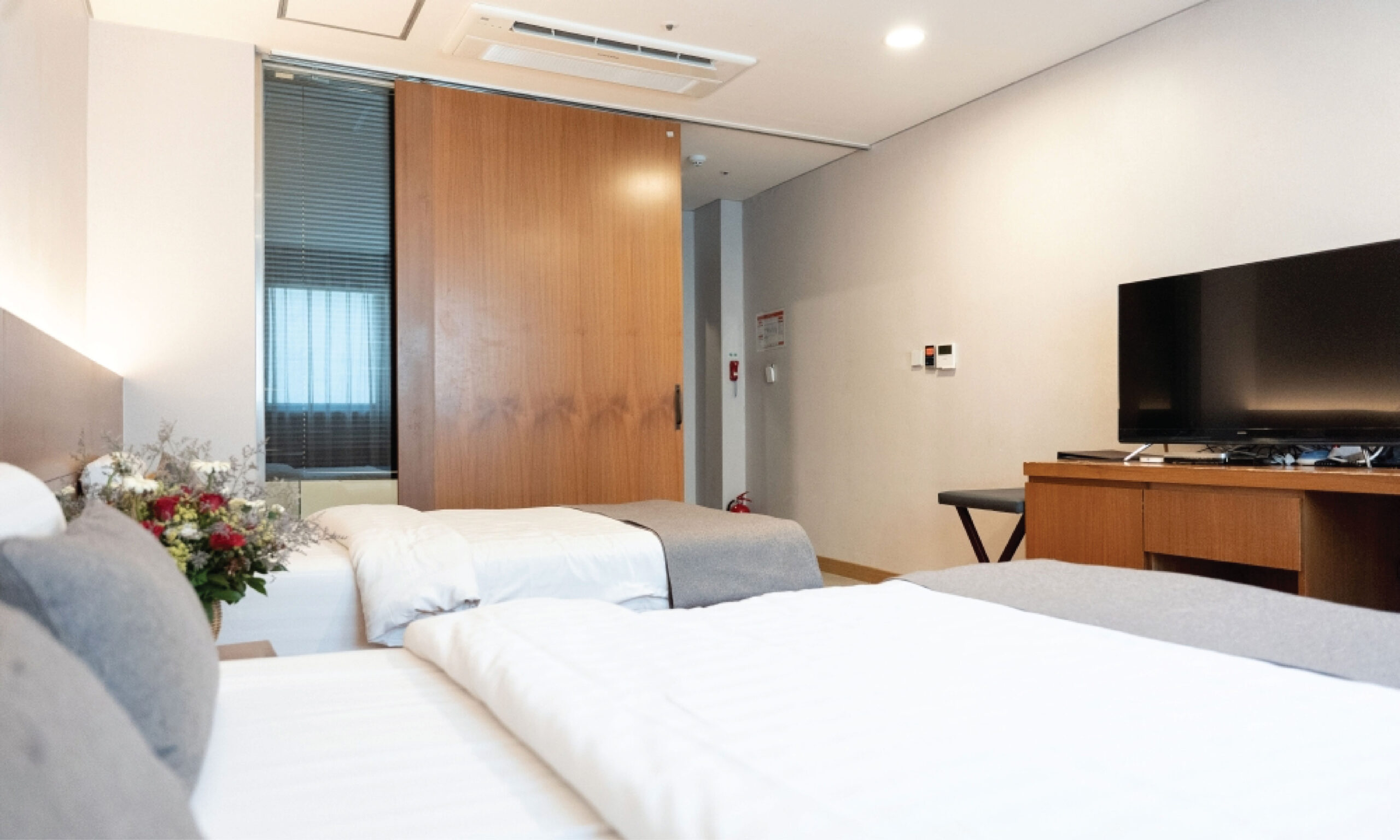 ROOM m-68