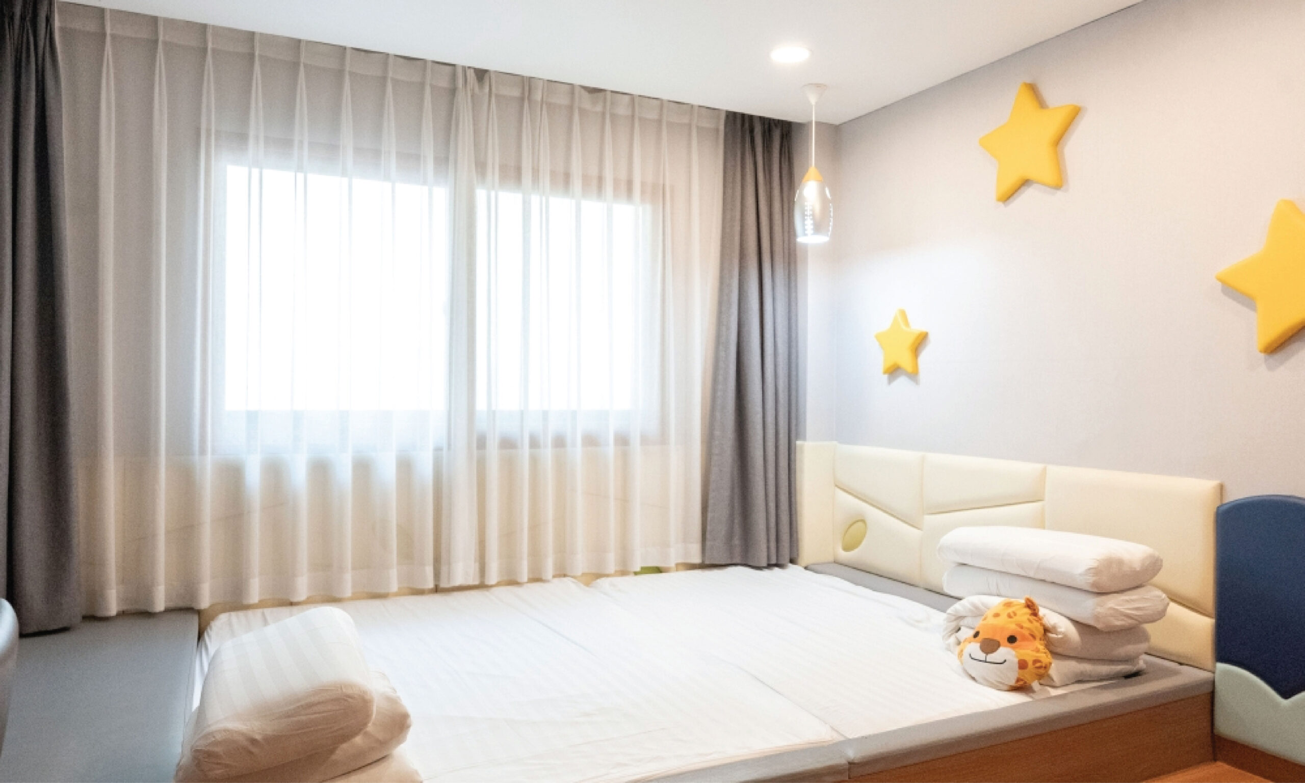 ROOM n-67