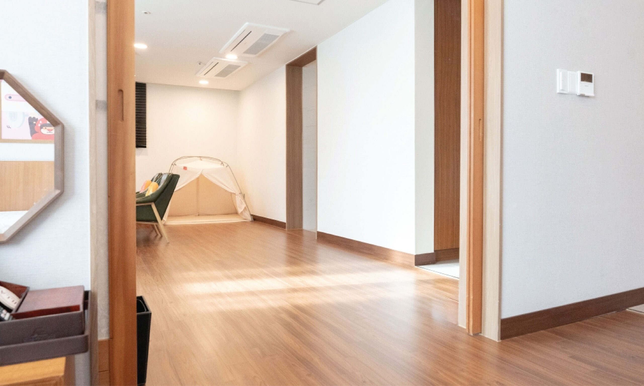 ROOM p-70